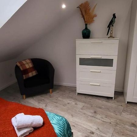 Nalan Orrygeois, Spa, Sauna, Proche Asterix Bagian luar foto