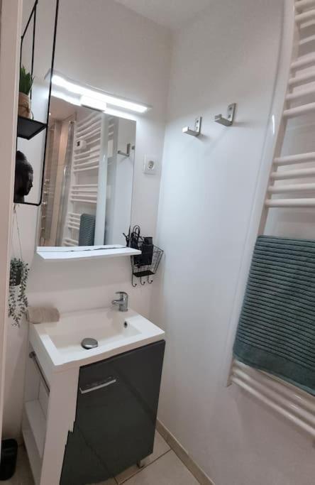 Nalan Orrygeois, Spa, Sauna, Proche Asterix Bagian luar foto