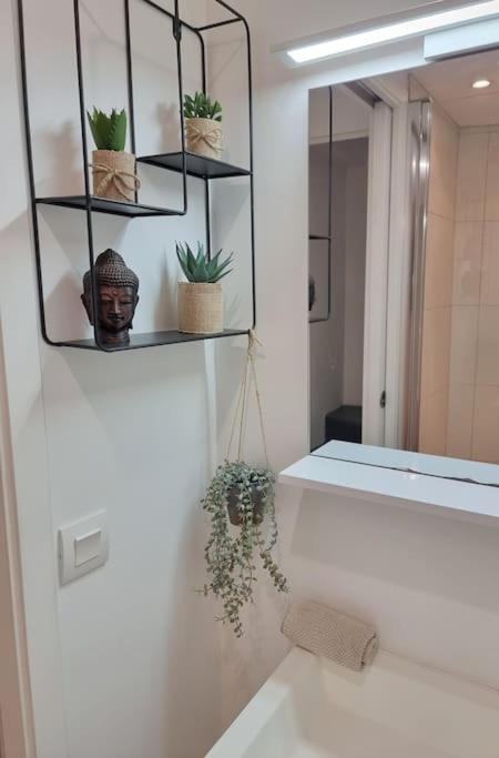 Nalan Orrygeois, Spa, Sauna, Proche Asterix Bagian luar foto