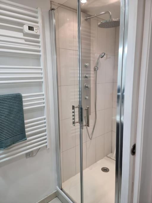 Nalan Orrygeois, Spa, Sauna, Proche Asterix Bagian luar foto